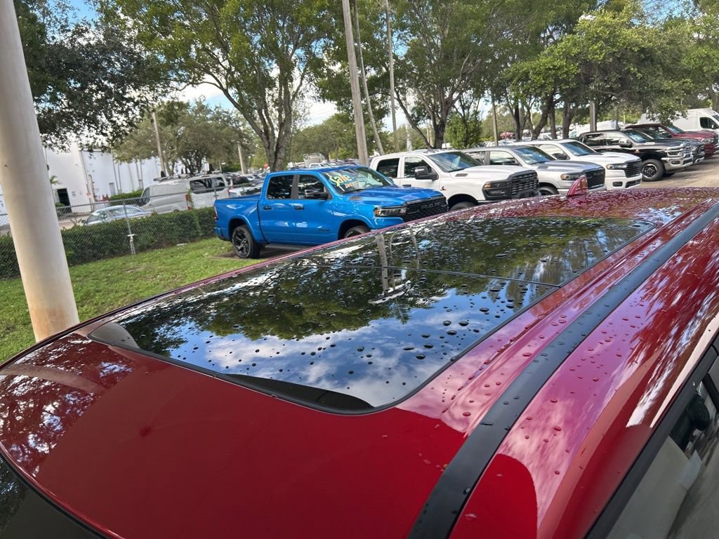 New 2025 Mitsubishi Outlander SE image 16