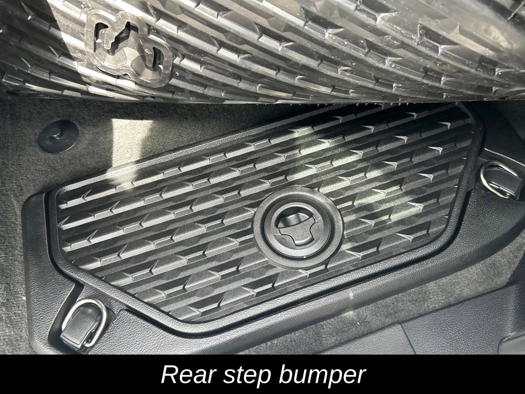 Used 2022 RAM 1500 Laramie AWD/4WD image 35
