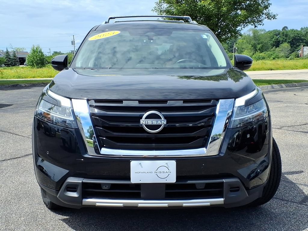 Certified 2023 Nissan Pathfinder Platinum w/ Cargo Package AWD/4WD image 7
