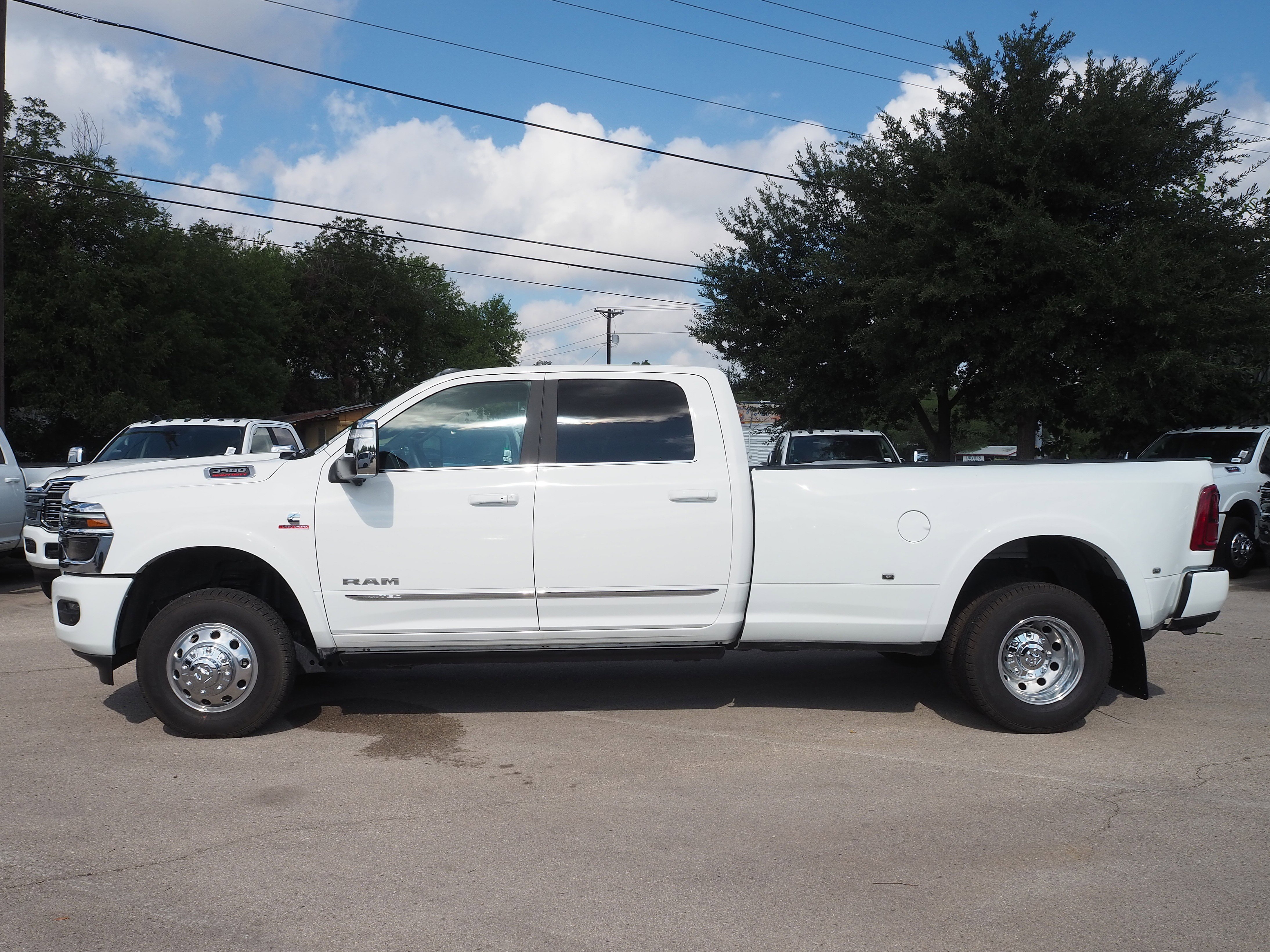 New 2025 RAM 3500 Limited image 2