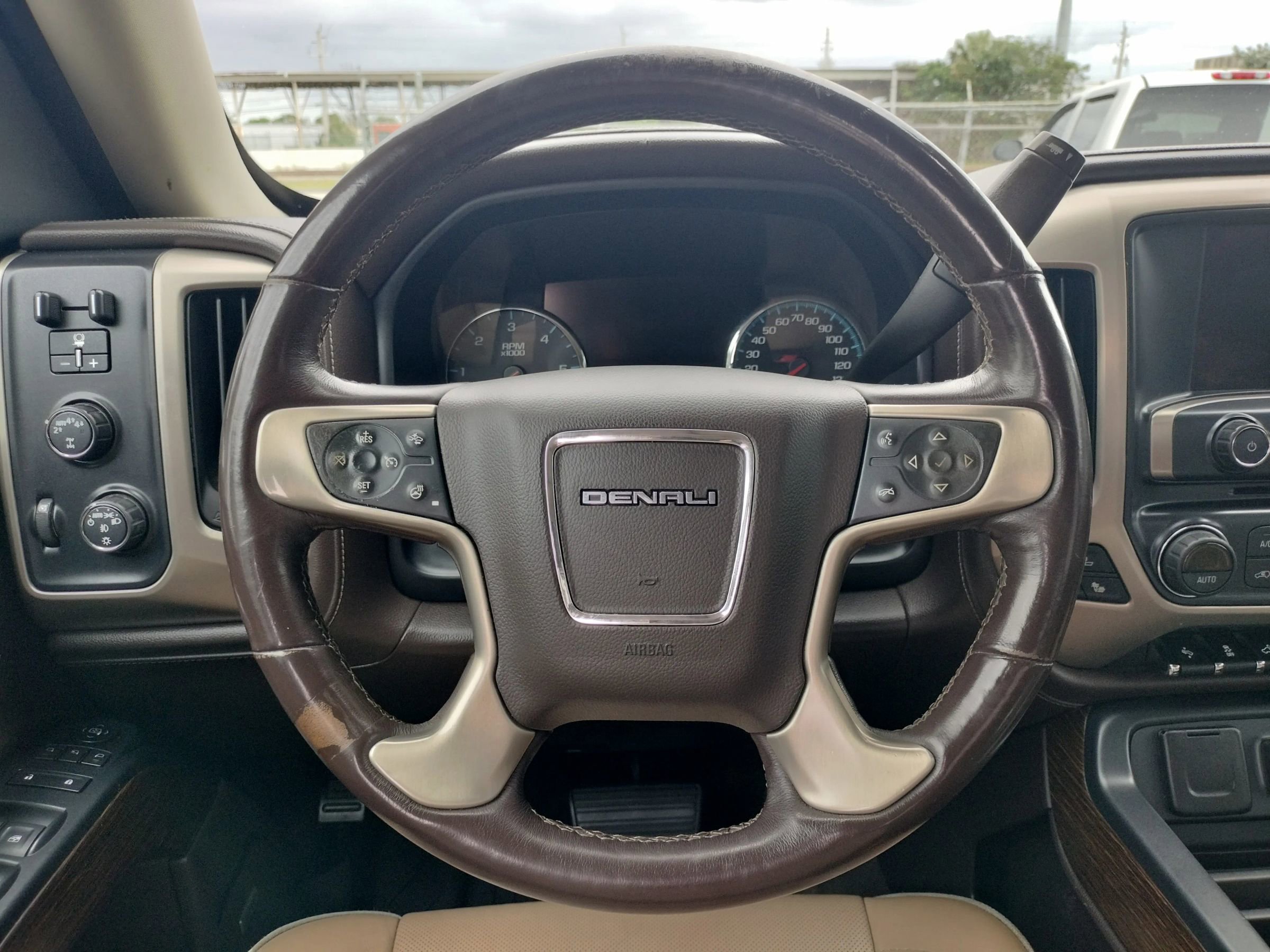Used 2017 GMC Sierra 1500 Denali w/ Denali Ultimate Package AWD/4WD image 24