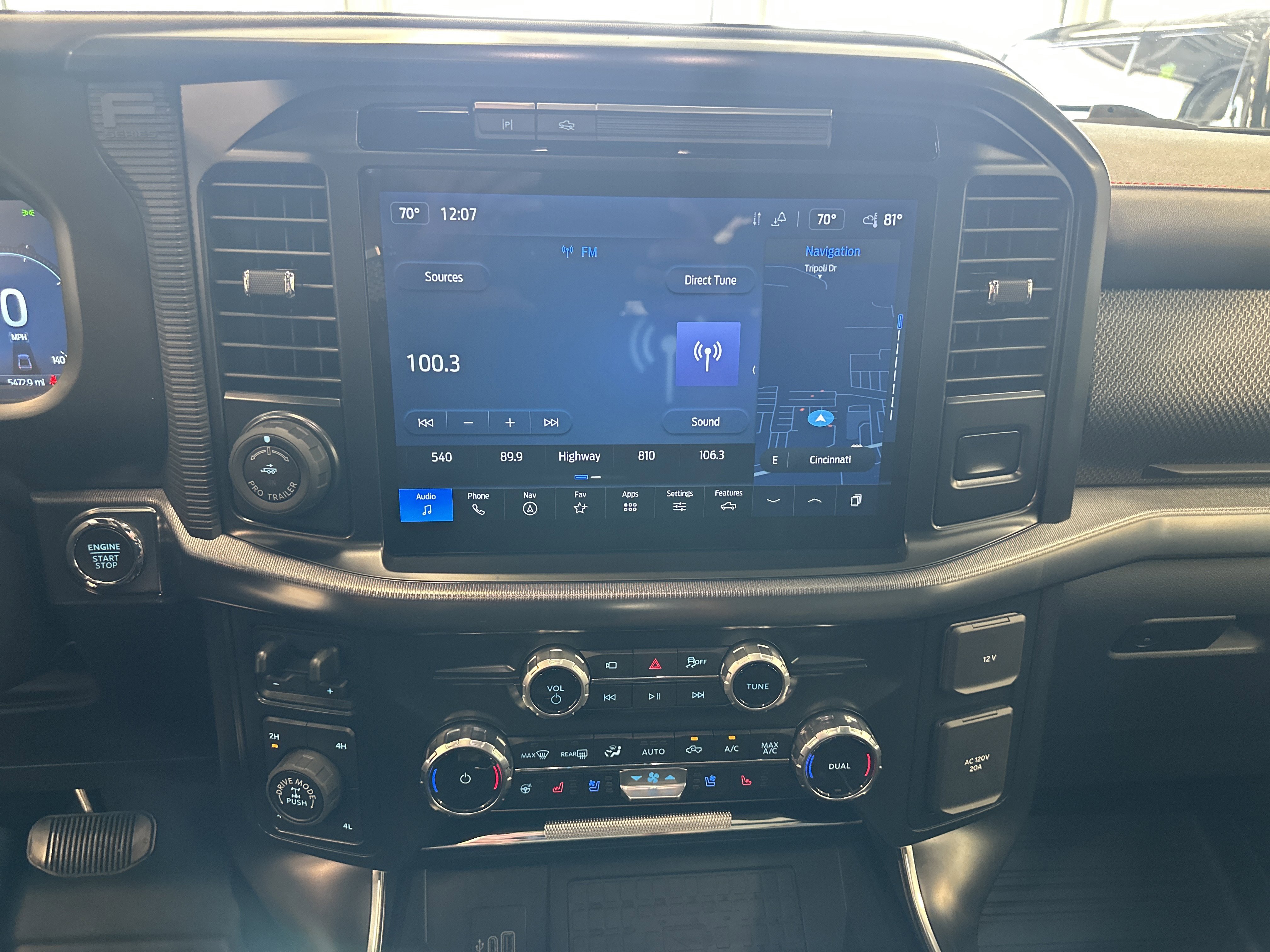 Used 2025 Ford F150 Raptor image 3