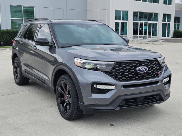 Used 2023 Ford Explorer ST w/ Equipment Group 401A image 3