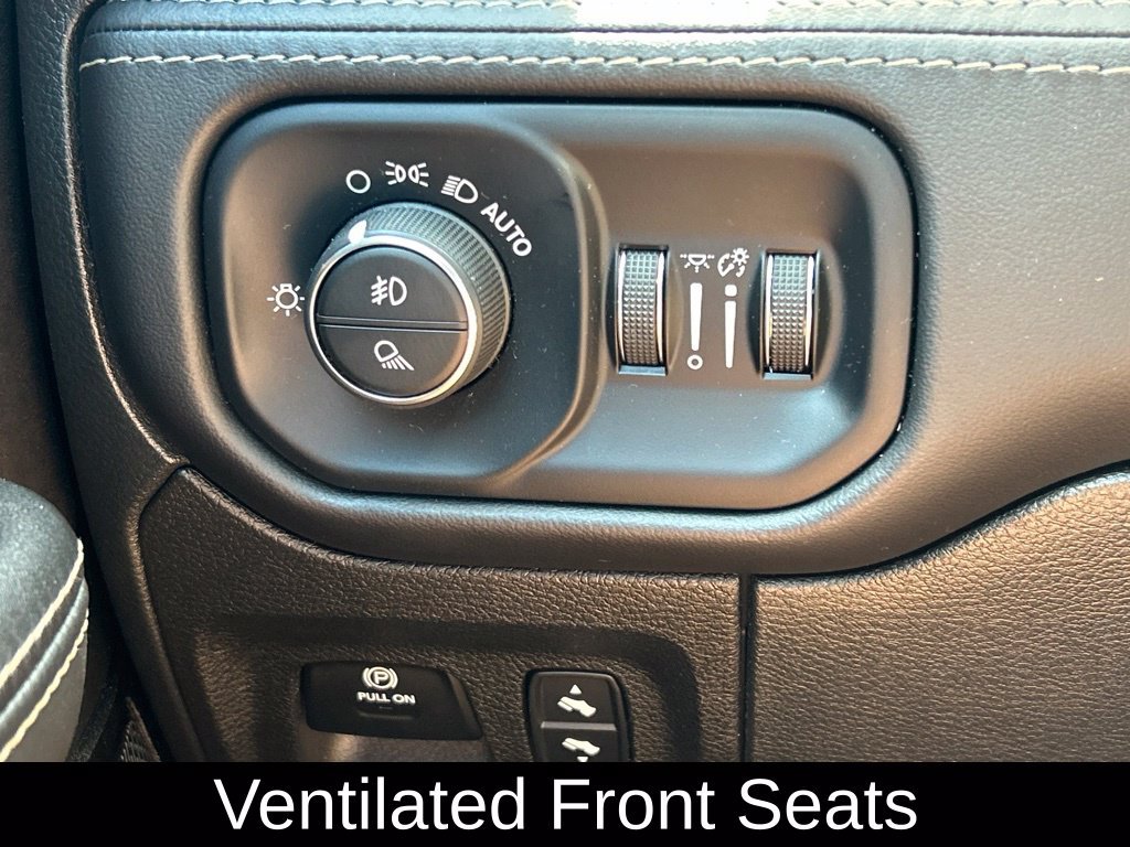 Used 2022 RAM 1500 TRX w/ TRX Level 2 Equipment Group AWD/4WD image 30