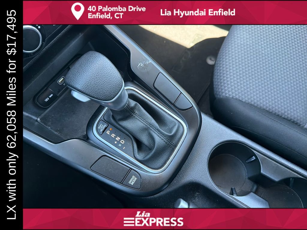 Used 2024 Kia Soul LX w/ Option Group 015 FWD image 21