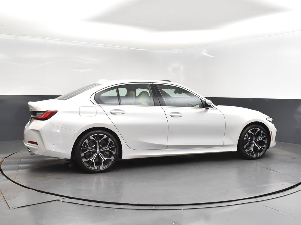 Certified 2025 BMW 330i Sedan w/ Premium Package image 8