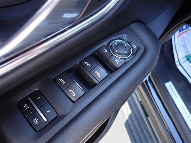 Used 2023 Chevrolet Tahoe High Country AWD/4WD image 16