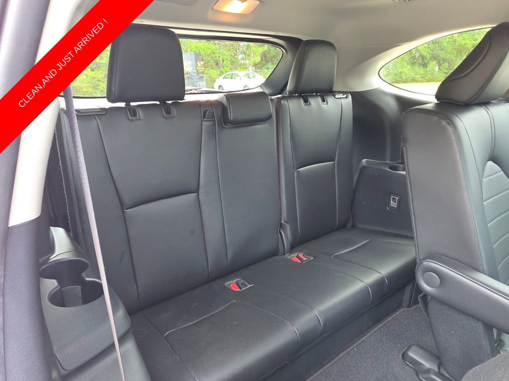 Used 2023 Toyota Highlander XLE image 19