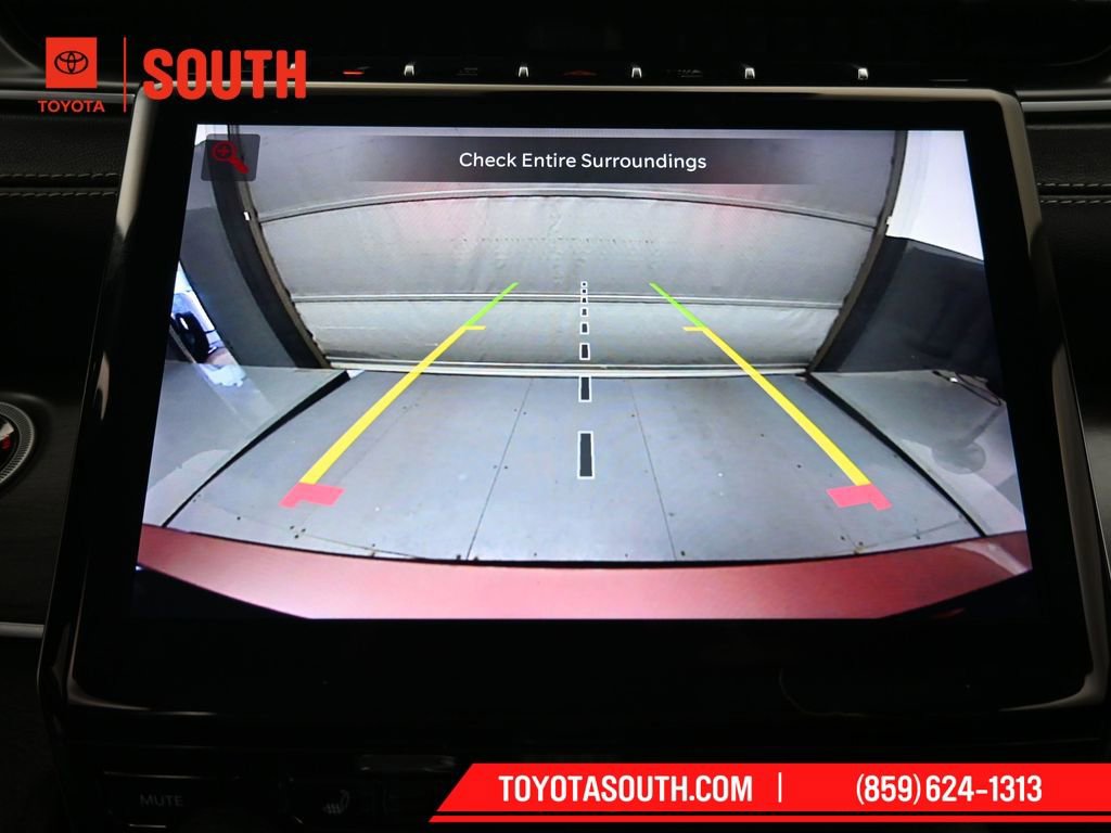 Used 2023 Jeep Grand Cherokee L Limited image 17