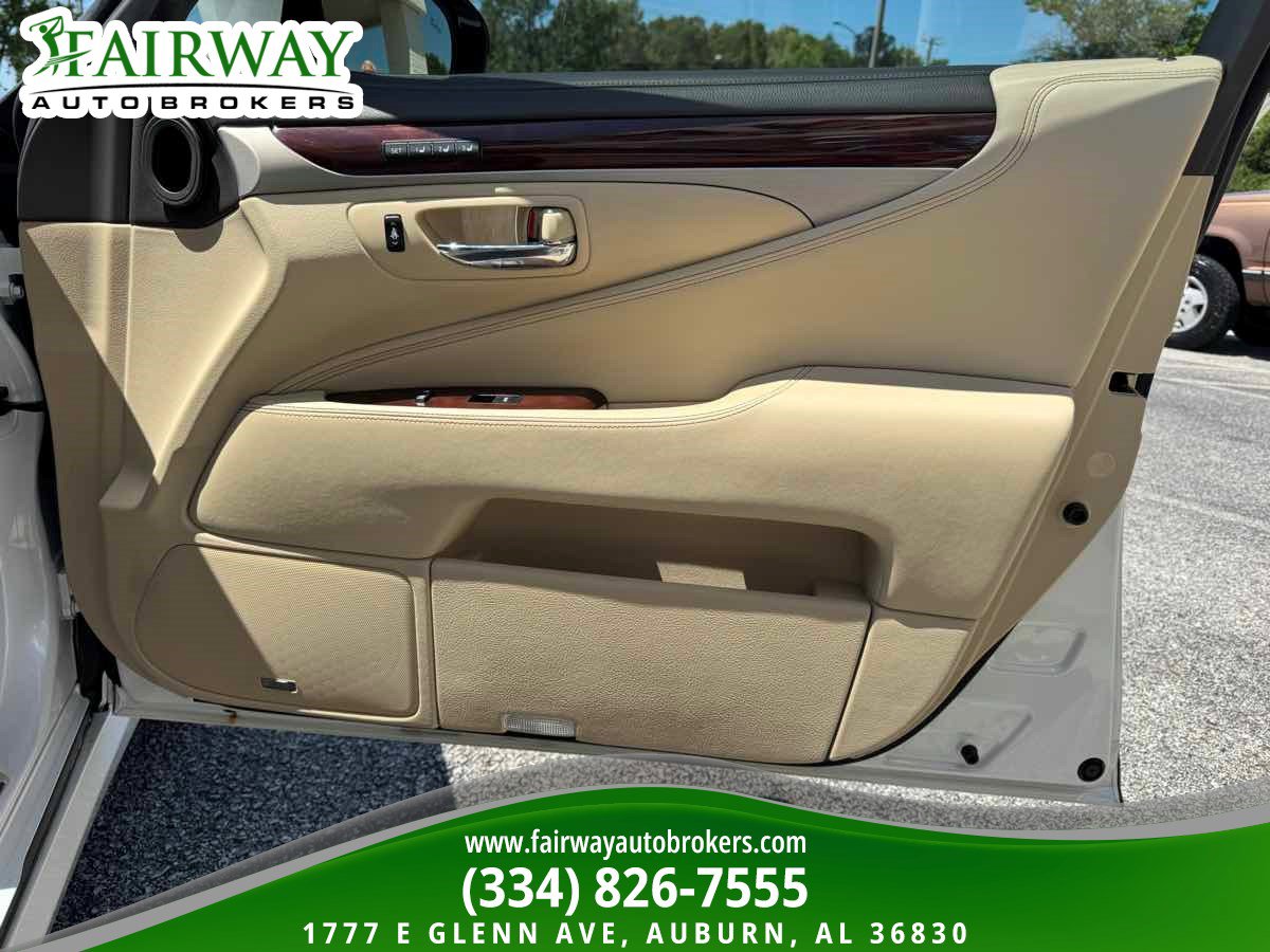 Used 2015 Lexus LS 460 L RWD image 30