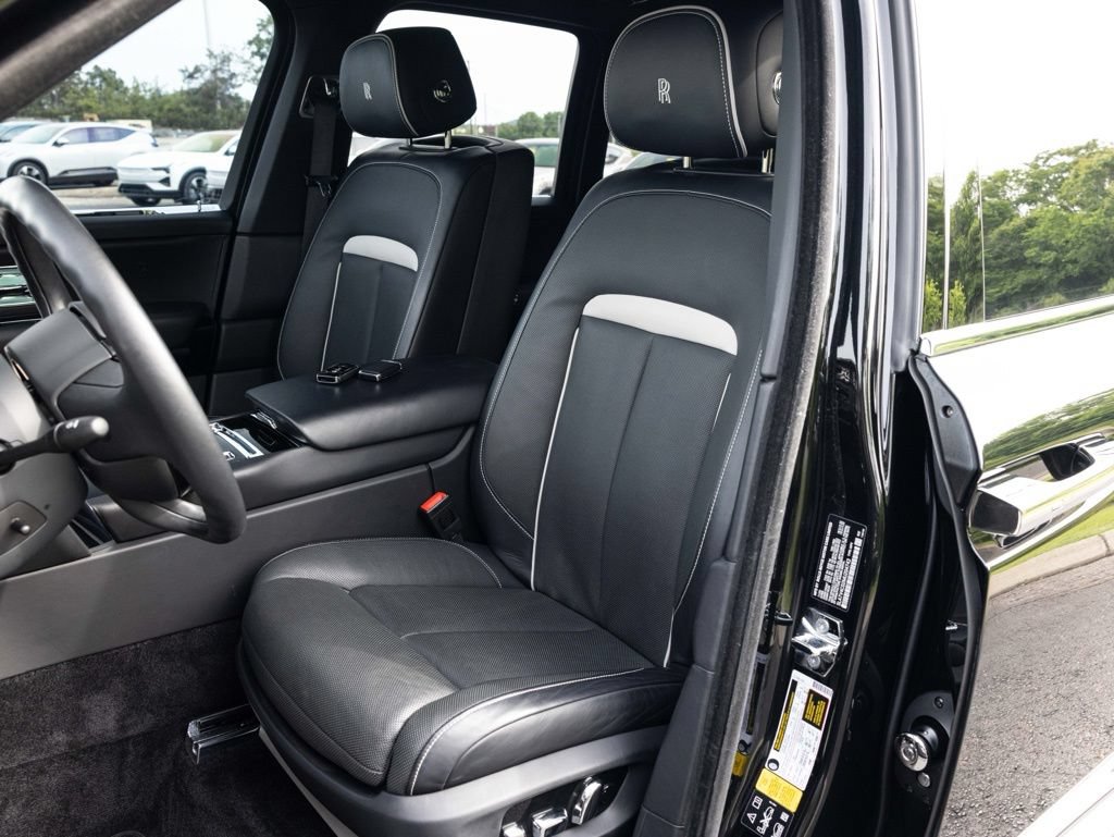 Certified 2021 Rolls-Royce Cullinan AWD/4WD image 27