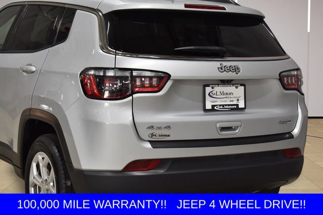 Used 2024 Jeep Compass Latitude AWD/4WD image 33