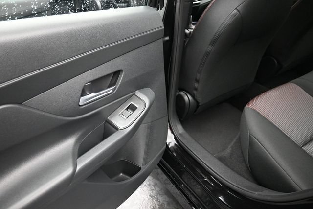 Used 2026 Nissan Sentra SR w/ Floor Mat Package FWD image 18