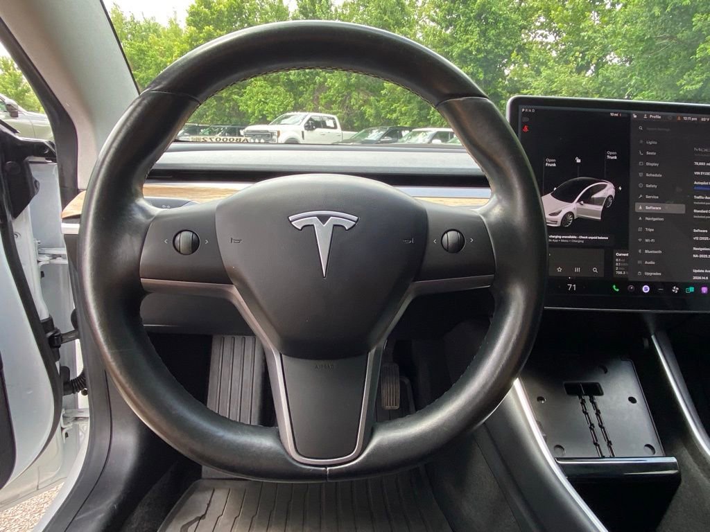 Used 2019 Tesla Model 3 Standard Range RWD image 10