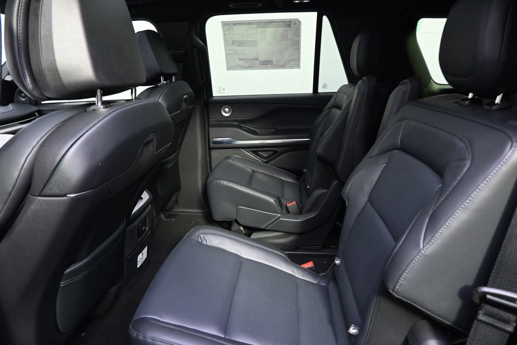 New 2026 Lincoln Navigator Reserve image 21