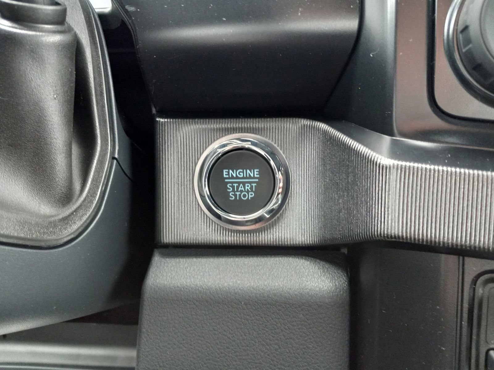 New 2026 Ford F250 Platinum image 24