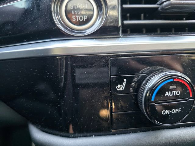 Used 2022 Nissan Pathfinder SV w/ SV Premium Package image 22