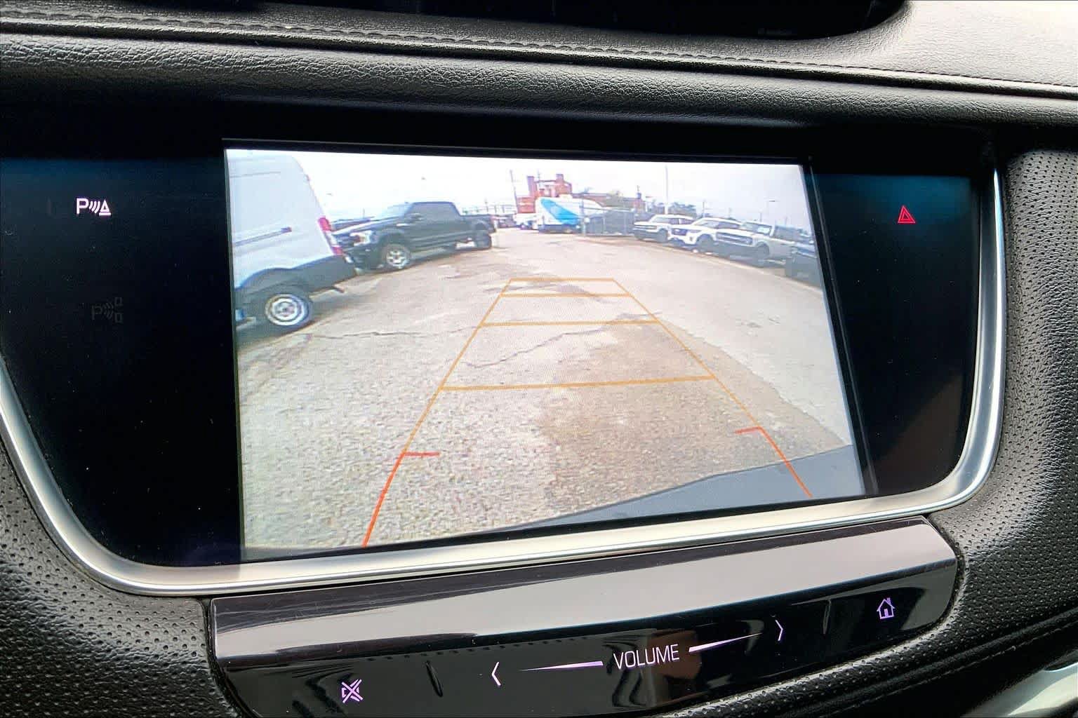Used 2018 Cadillac XT5 Luxury w/ Driver Awareness Package FWD image 25