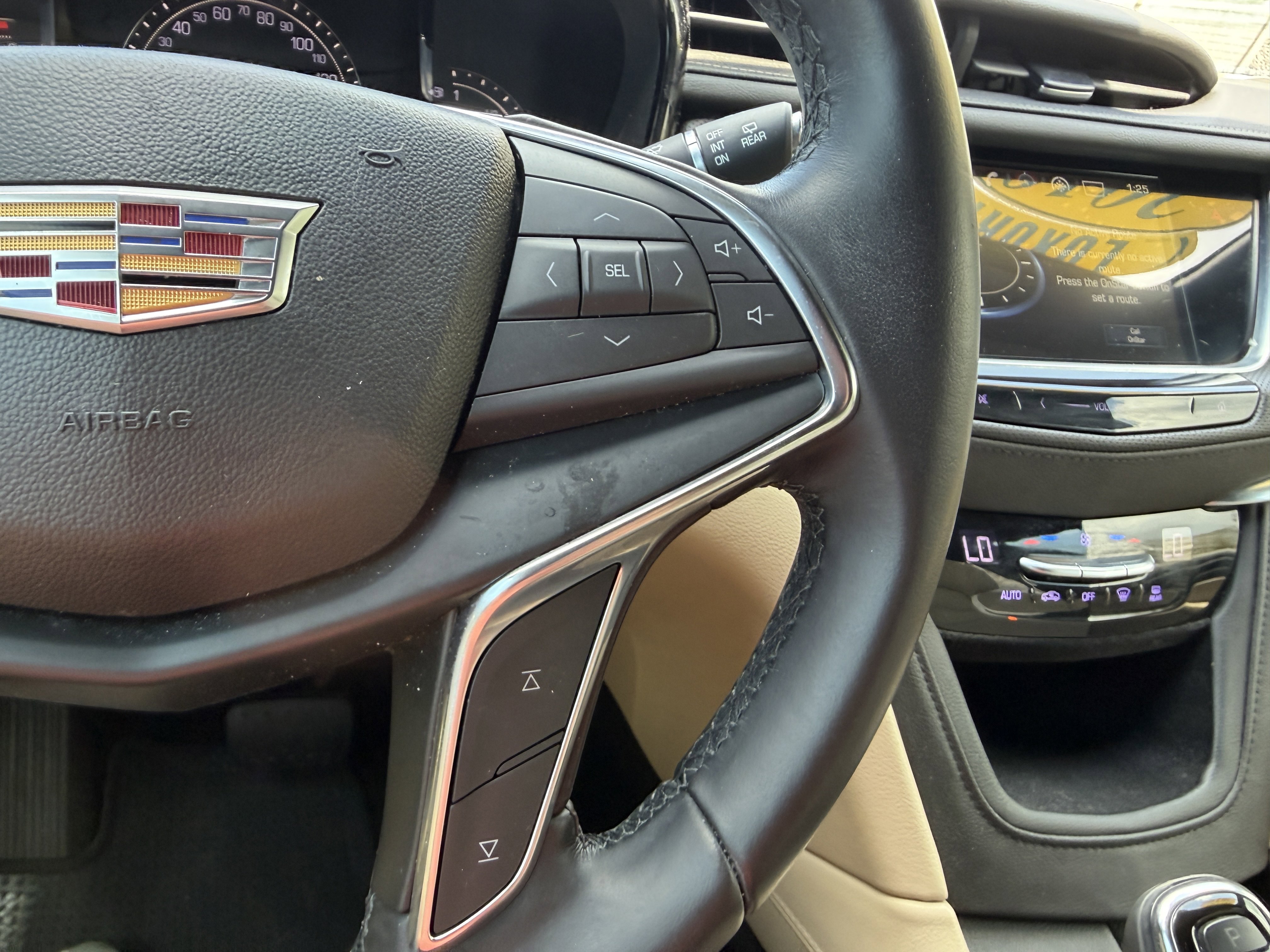 Used 2019 Cadillac XT5 FWD image 27