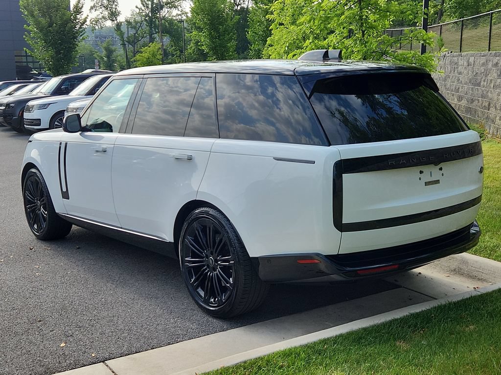 Used 2022 Land Rover Range Rover Long Wheelbase SE AWD/4WD image 12