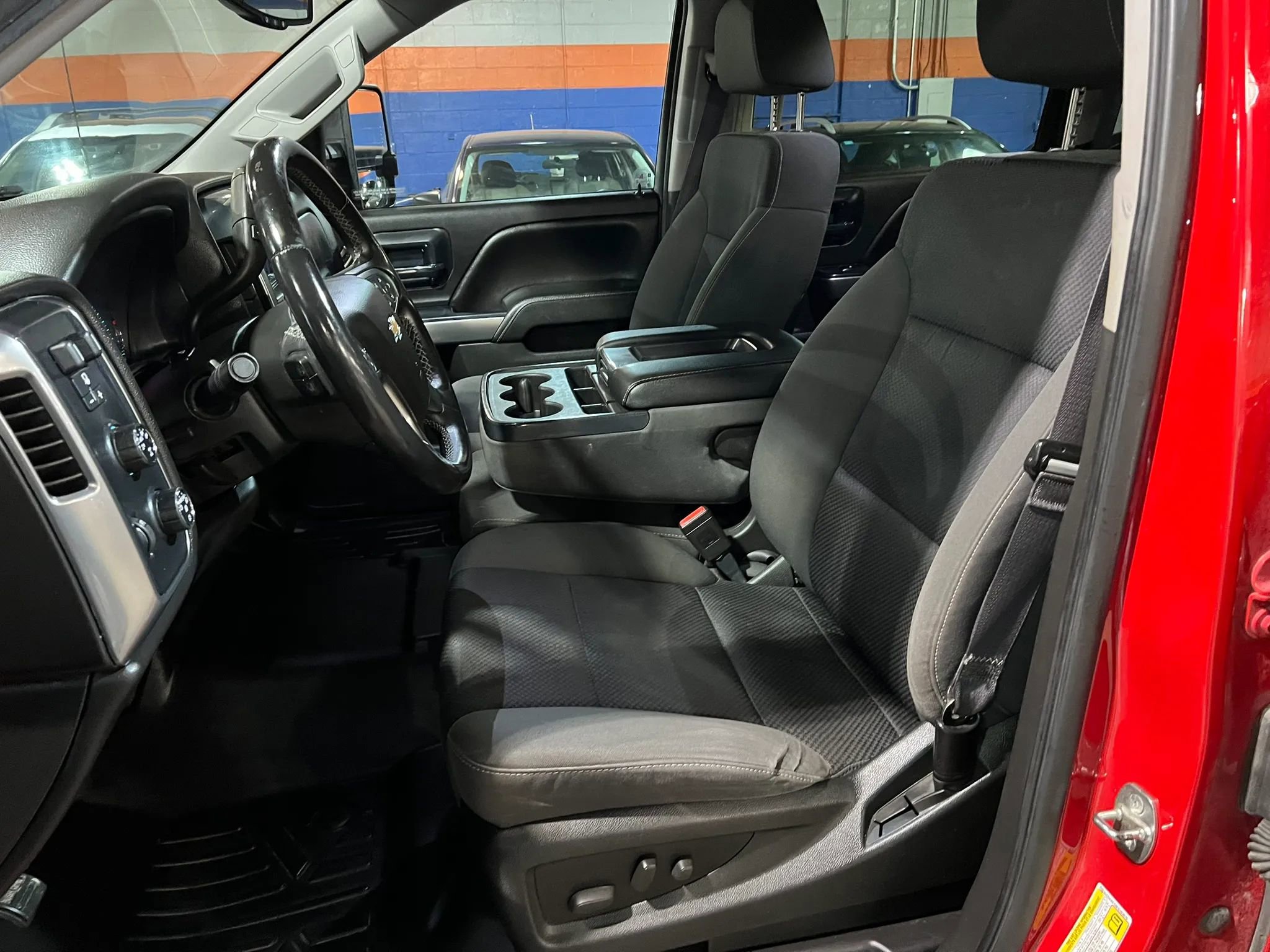Used 2014 Chevrolet Silverado 1500 LT AWD/4WD image 11
