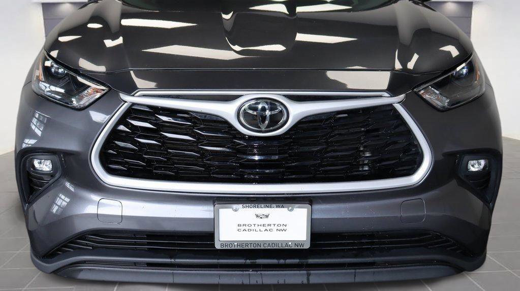 Used 2024 Toyota Highlander LE image 10