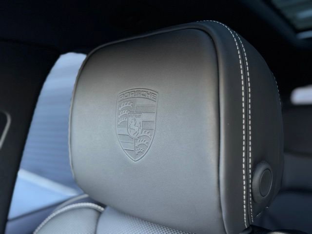 New 2026 Porsche Macan Turbo AWD/4WD image 32