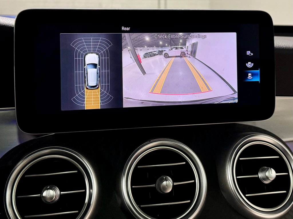 Used 2021 Mercedes-Benz GLC 300 4MATIC image 5