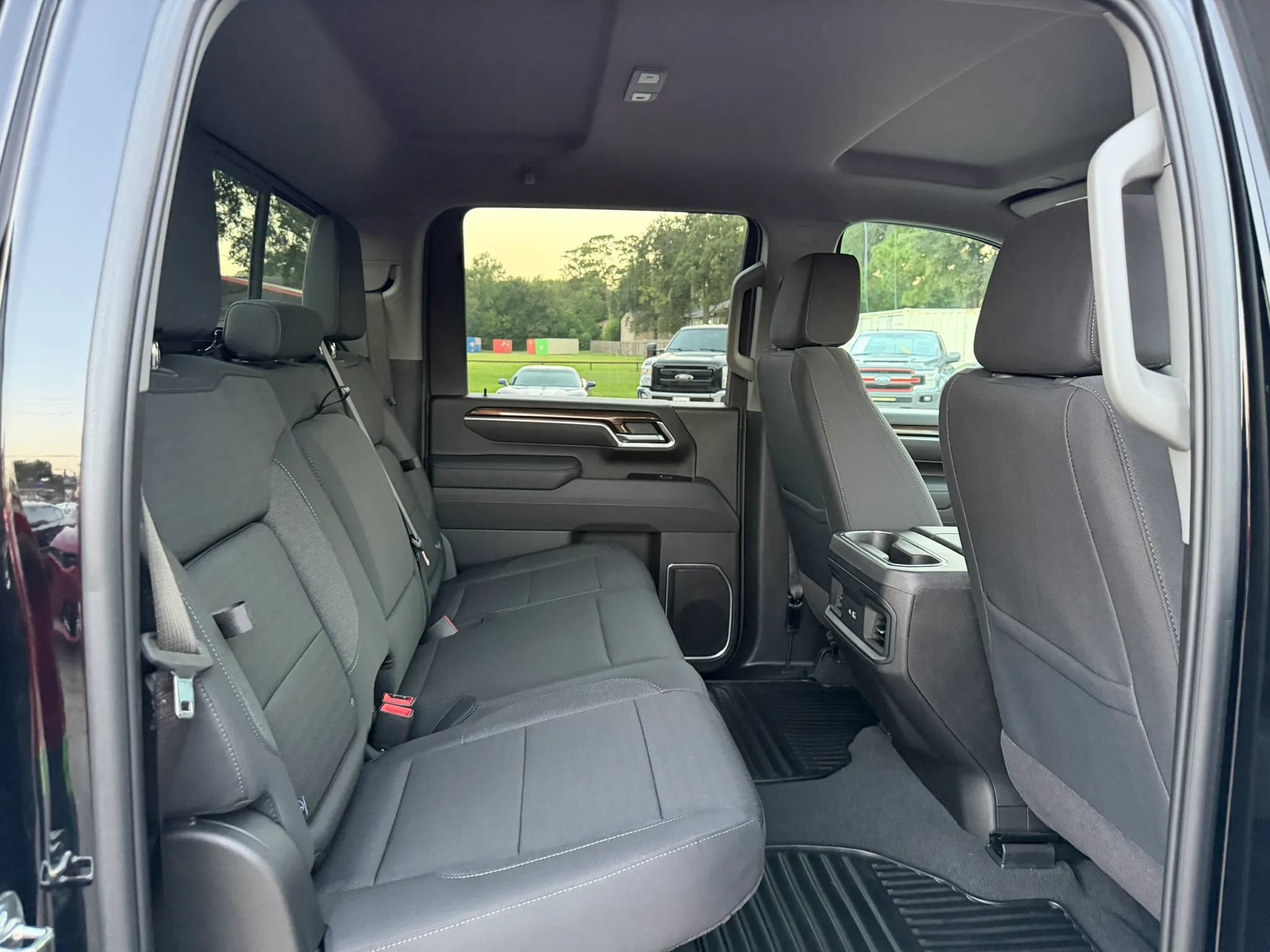 Used 2025 Chevrolet Silverado 2500 LT w/ Safety Package AWD/4WD image 27
