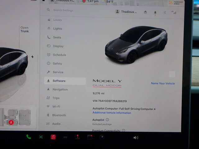 Used 2024 Tesla Model Y Performance image 26