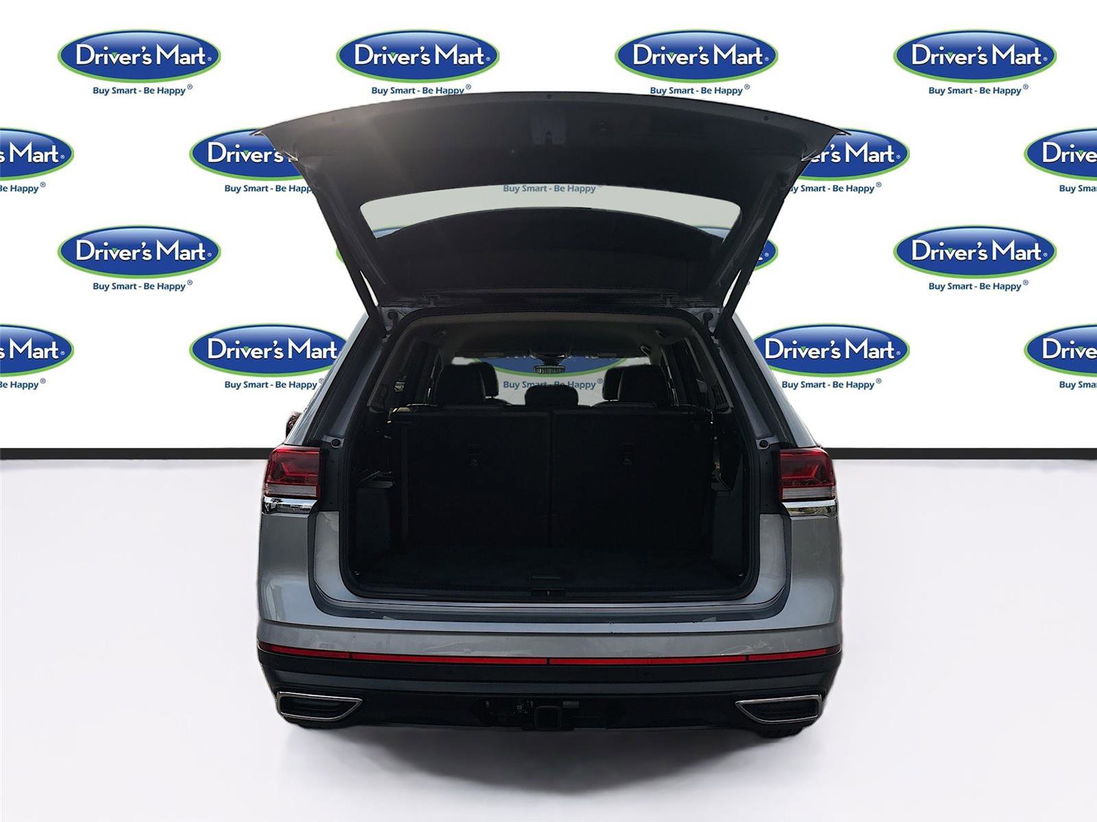 Used 2025 Volkswagen Atlas SE image 25