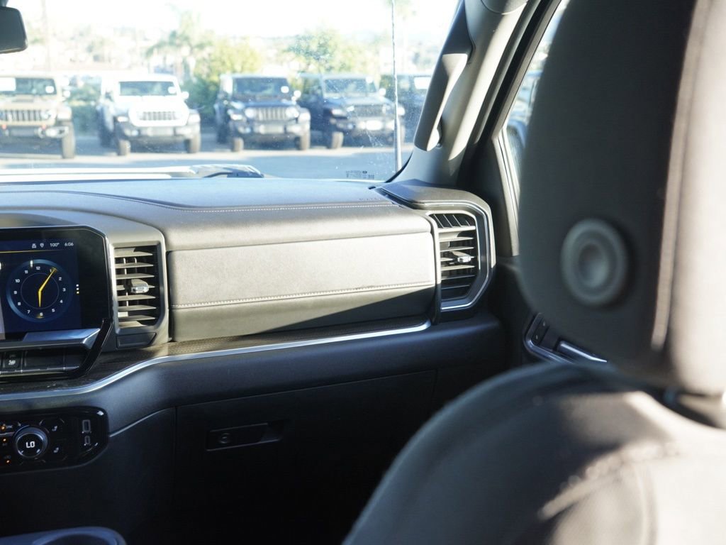 Used 2025 Chevrolet Silverado 2500 LT w/ Convenience Package image 26