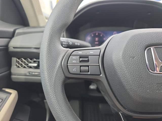 Used 2023 Honda Accord EX image 19