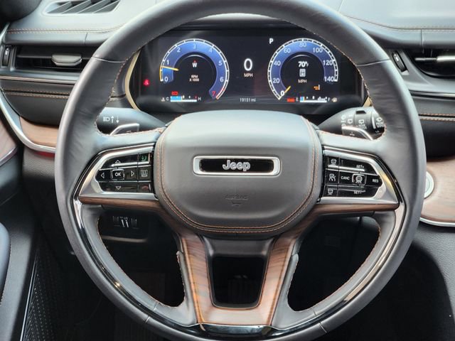 Certified 2025 Jeep Grand Cherokee Summit AWD/4WD image 27