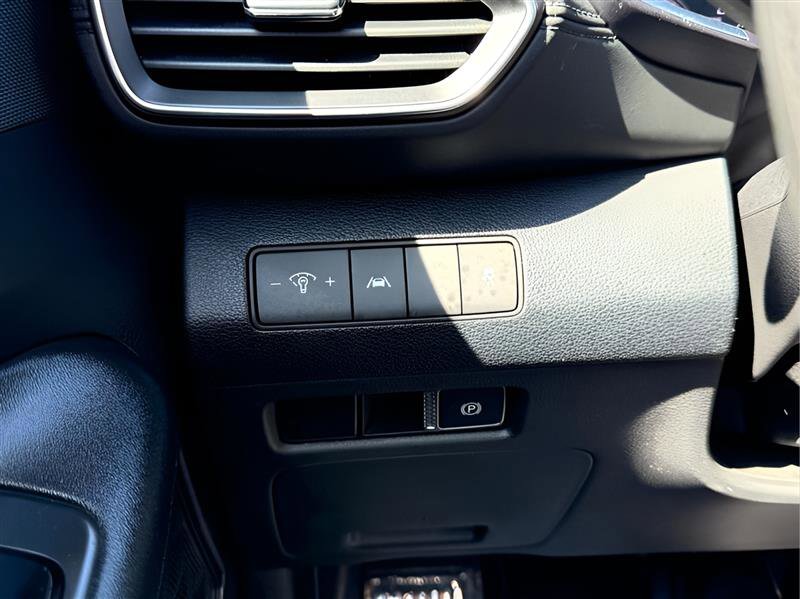 Used 2022 Hyundai Santa Fe SEL image 15