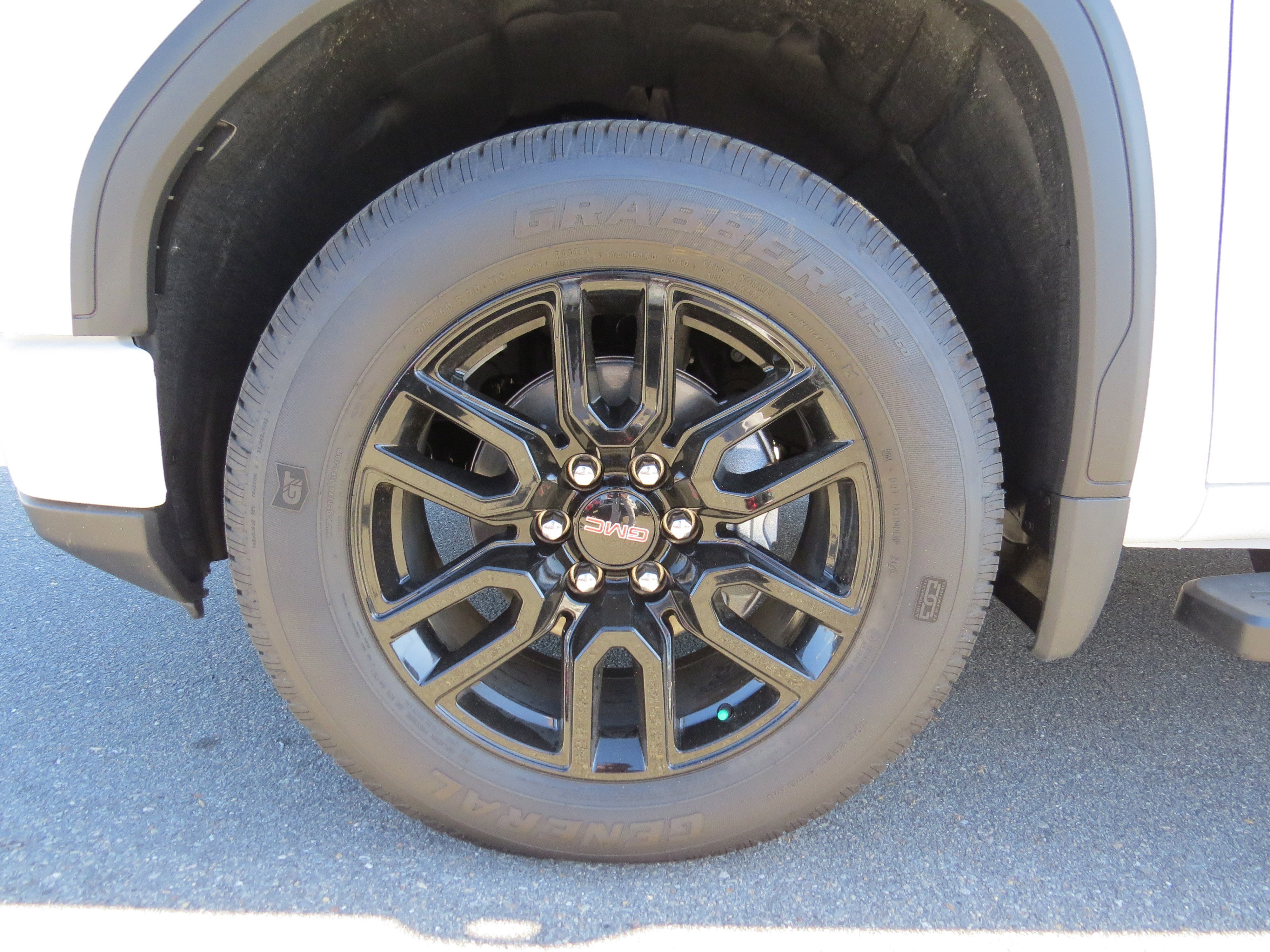 New 2025 GMC Sierra 1500 Elevation w/ Elevation Premium Package image 14