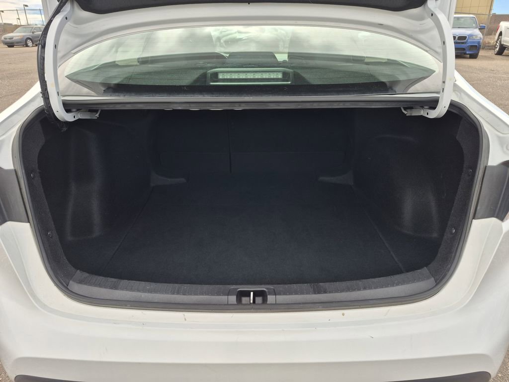 Used 2024 Toyota Corolla LE image 15