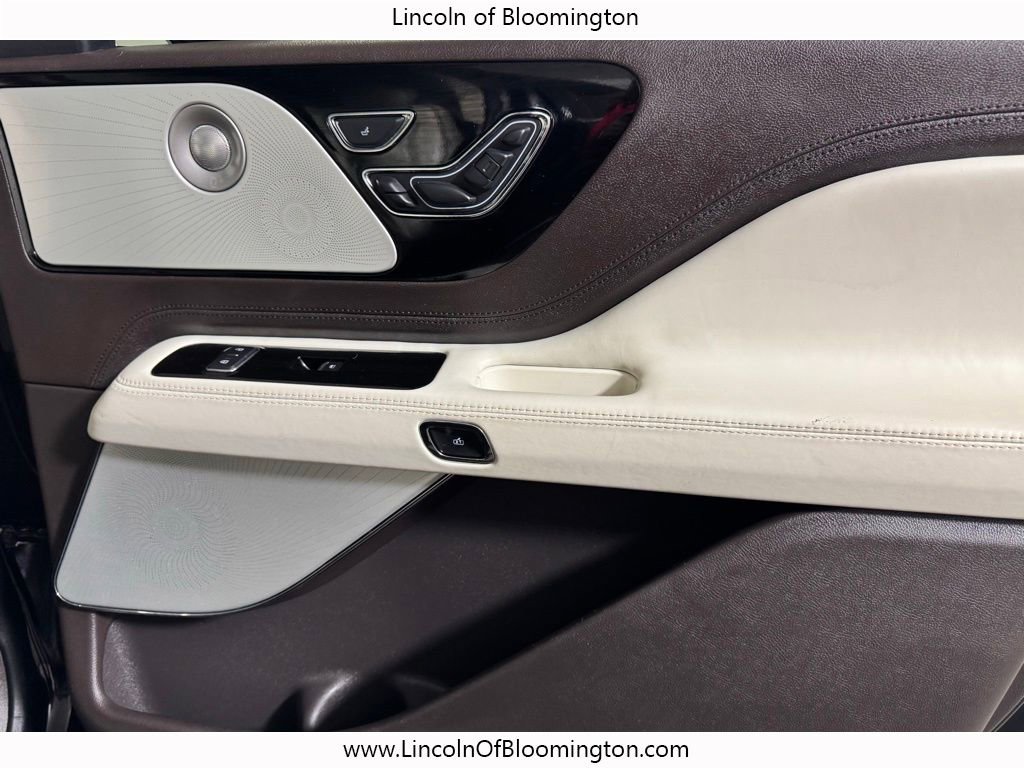 Used 2022 Lincoln Aviator Black Label Grand Touring w/ Class IV Trailer Tow Package AWD/4WD image 16
