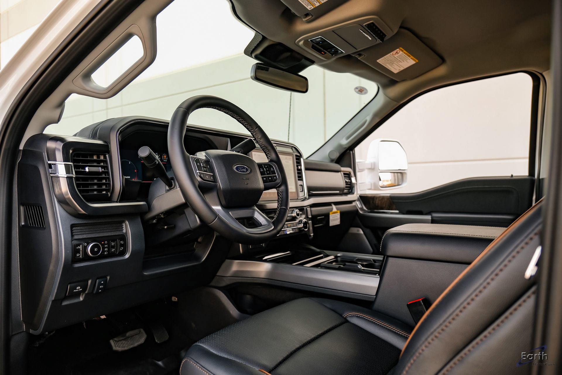 Used 2026 Ford F450 Lariat w/ FX4 Off-Road Package image 2