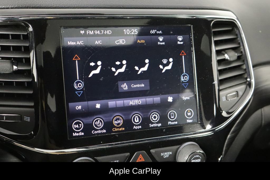 Used 2020 Jeep Grand Cherokee Altitude AWD/4WD image 33