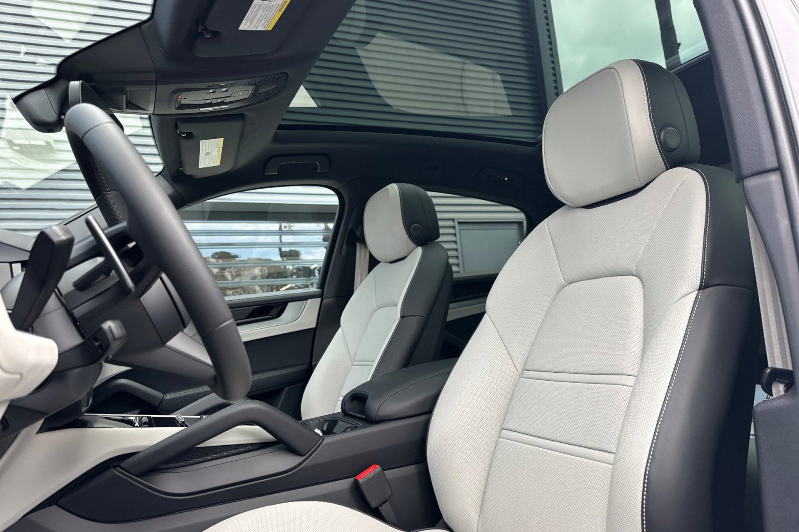 New 2026 Porsche Cayenne S image 5