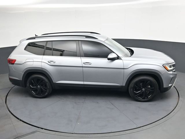 Used 2022 Volkswagen Atlas SE w/ Black Wheel Package AWD/4WD image 24