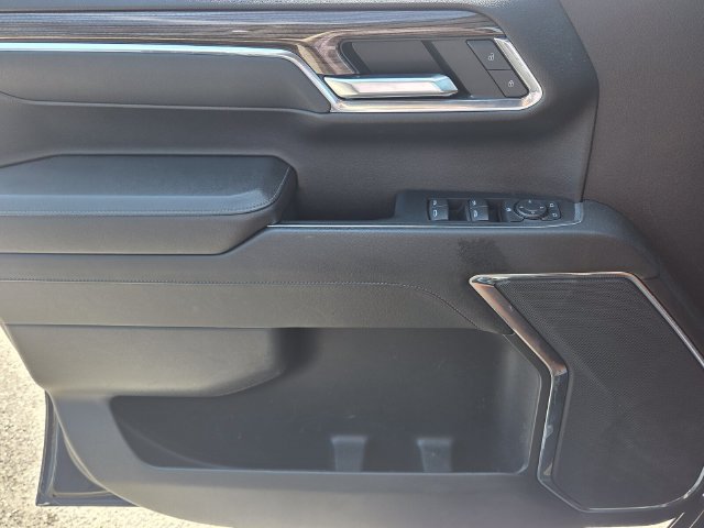 Used 2023 Chevrolet Silverado 1500 LT AWD/4WD image 30