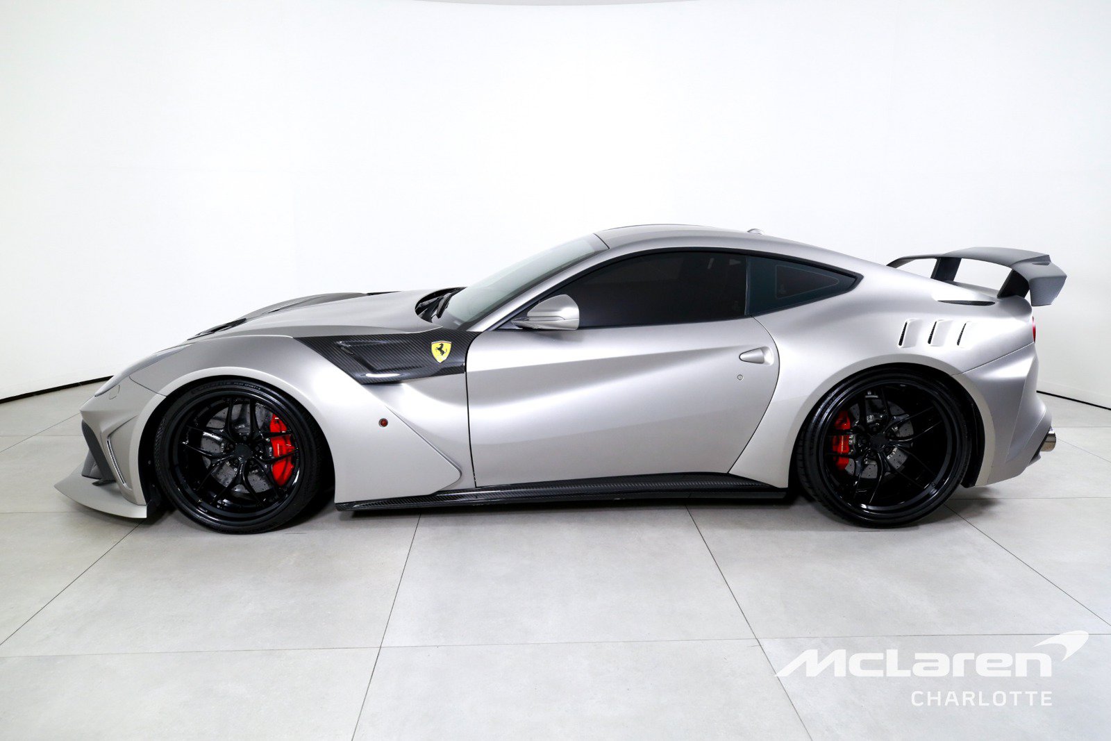 Used 2016 Ferrari F12 Berlinetta RWD image 5