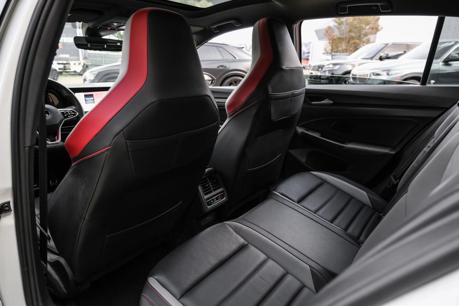 Used 2022 Volkswagen GTI Autobahn FWD image 37