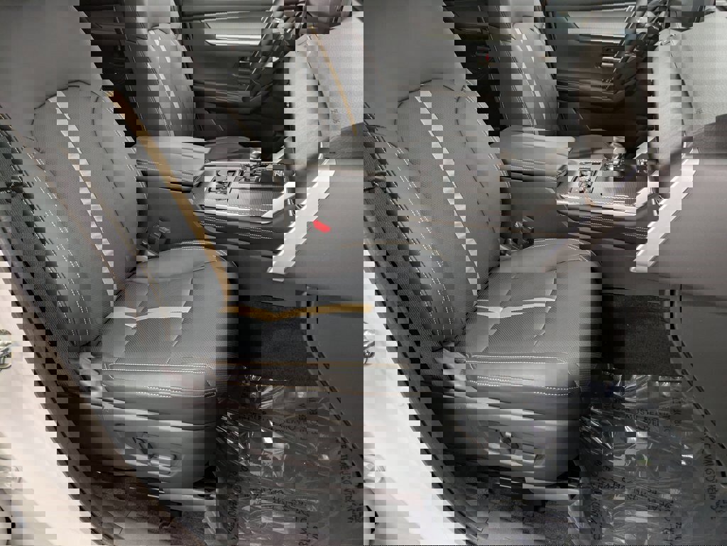 Certified 2025 MAZDA CX-70 3.3 Turbo S w/ Premium Package image 28