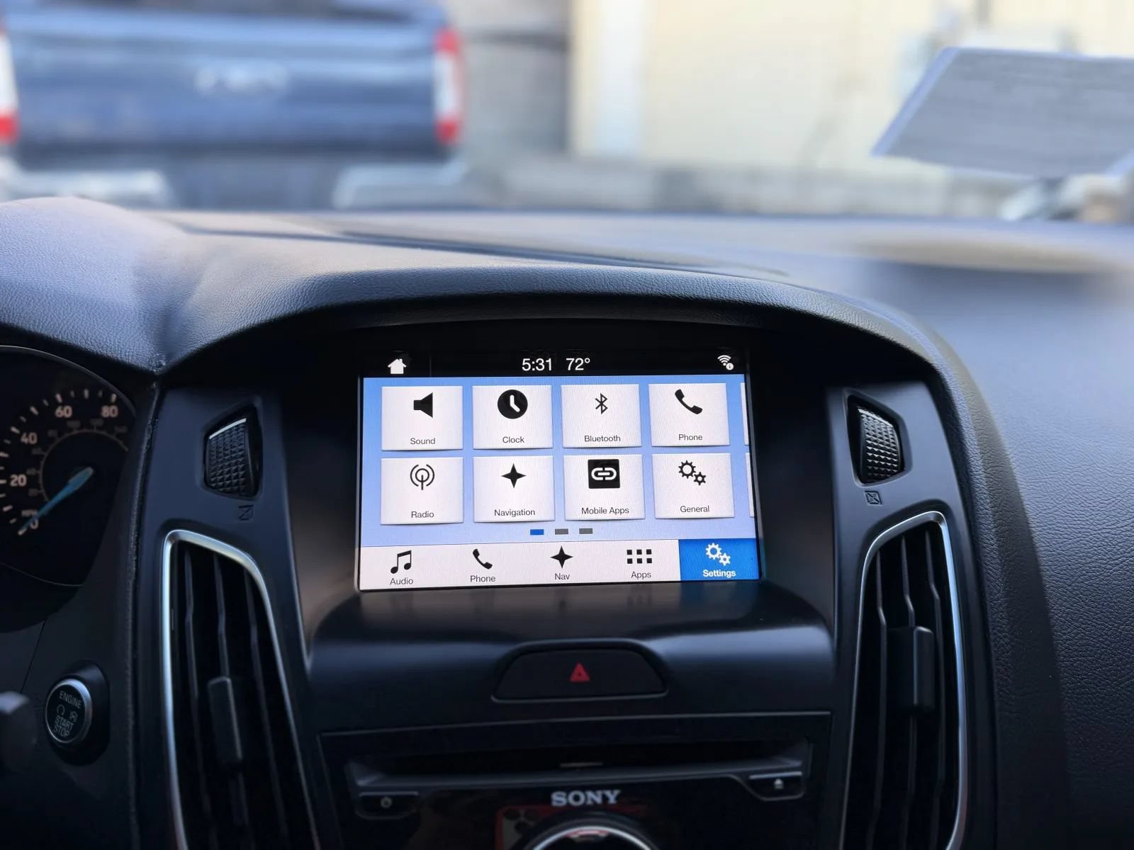 Used 2018 Ford Focus Titanium FWD image 33