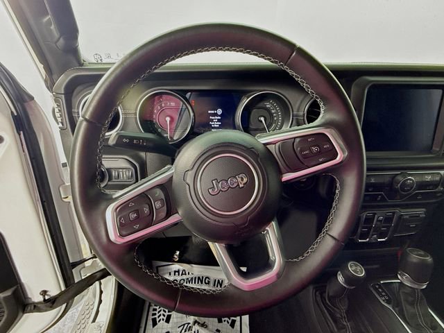 Used 2022 Jeep Wrangler Unlimited Sahara image 11