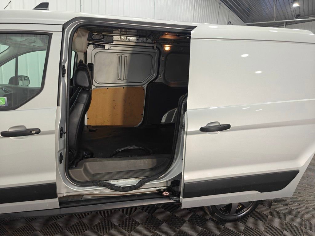 Used 2022 Ford Transit Connect XL image 23