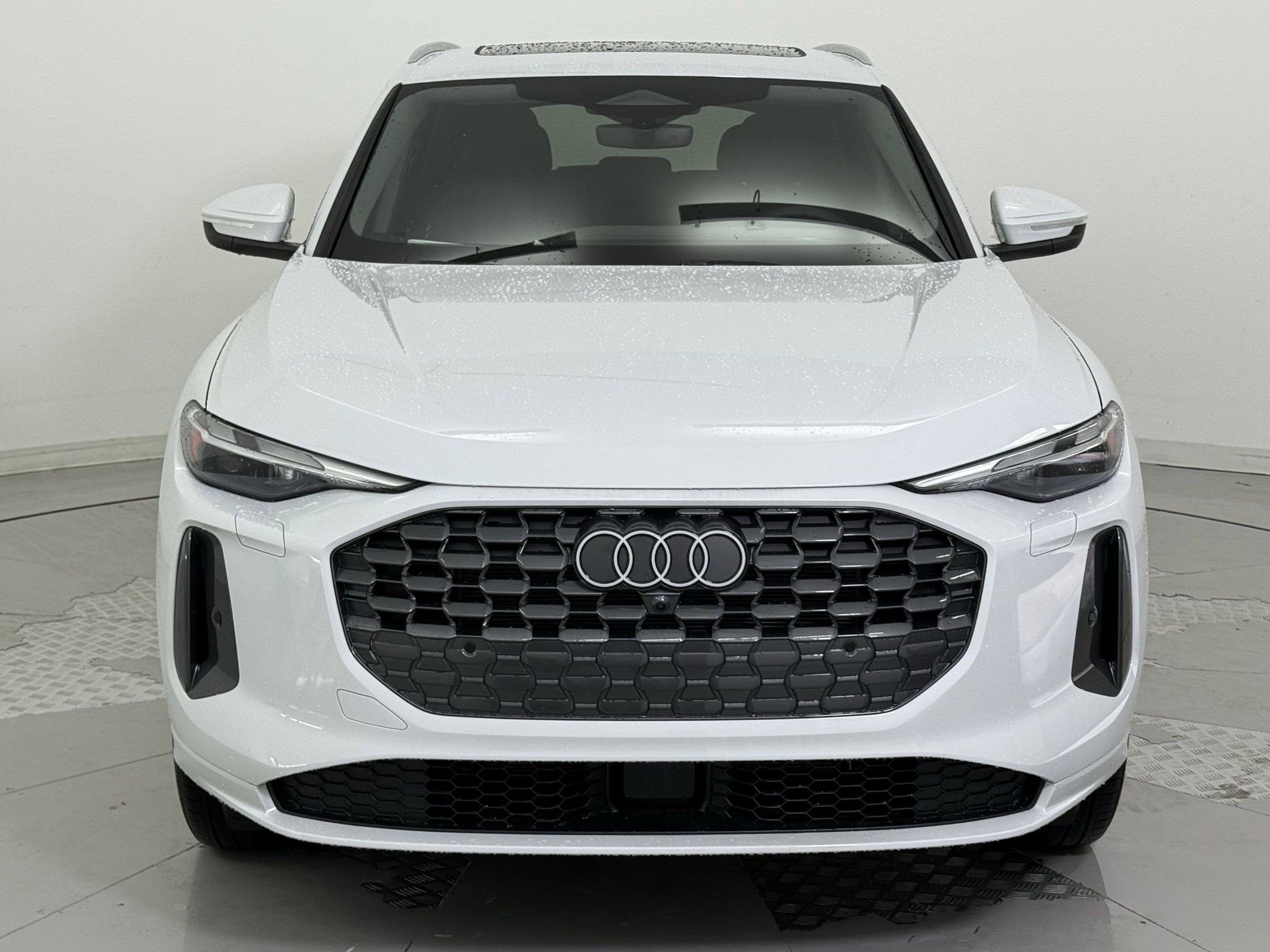 Certified 2025 Audi Q5 Premium w/ Convenience Package AWD/4WD image 5